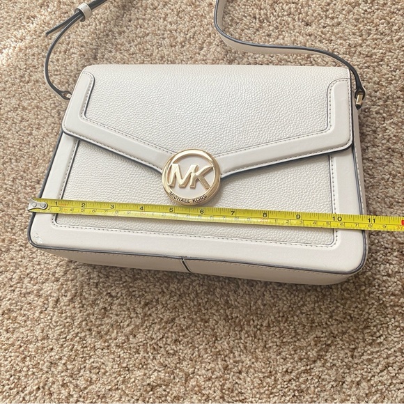 Michael Kors White Shoulder Bag - Picture 14 of 16